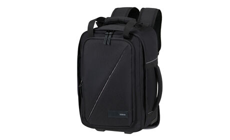 Opfylder Ryanairs størrelseskrav for gratis håndbagage om bord.