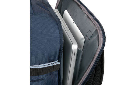 Laptop compartment 15.6"