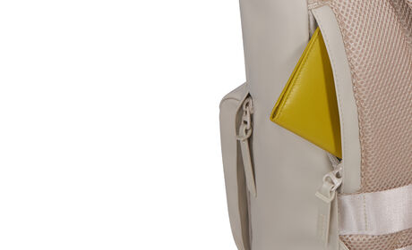 Skjult lomme på bagsiden