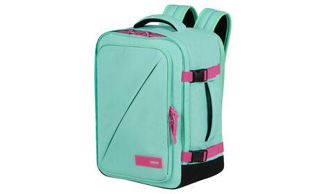 Opfylder Ryanairs og Wizz Airs størrelseskrav for gratis håndbagage om bord.