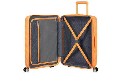 Indvendig organisering med en ekstra forlomme med lynlås