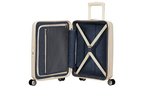 Indvendig organisering med en ekstra forlomme med lynlås