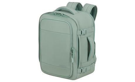 Opfylder Ryanairs og Wizz Airs størrelseskrav for gratis håndbagage om bord.