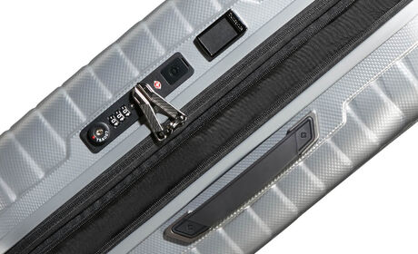 Practical interior with expandability