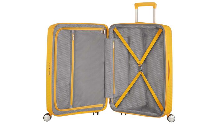 Interior organisation with extra zipped apron pocket 