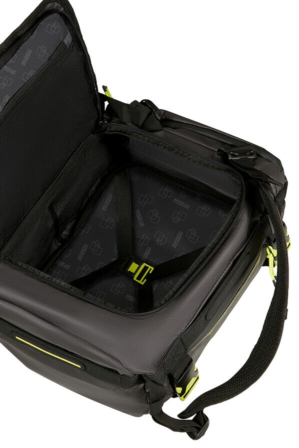 American Tourister Urban Track Duffle/Backpack Coated S  Black/Lime