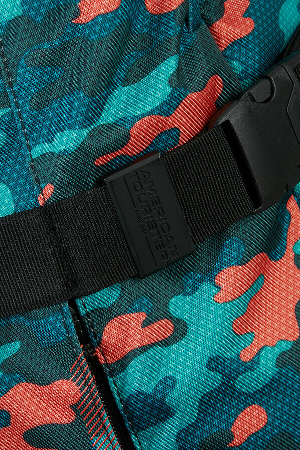 American Tourister Urban Track Duffle with Wheels S  Camo Print