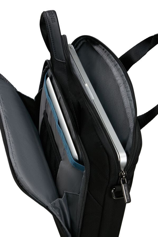 Samsonite Evosight Slim Bailhandle 15.6'  Sort