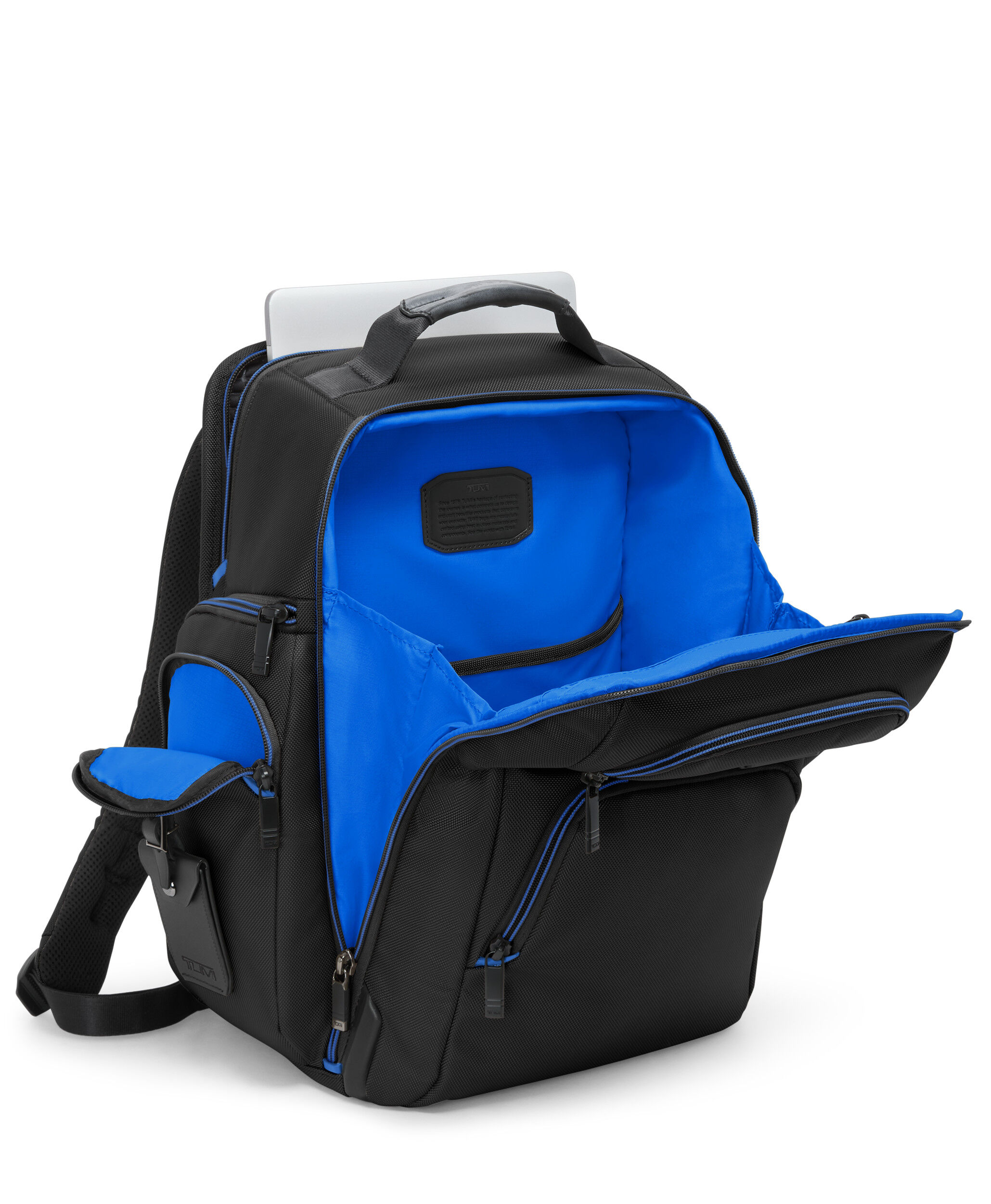 Alpha Tumi brief pack