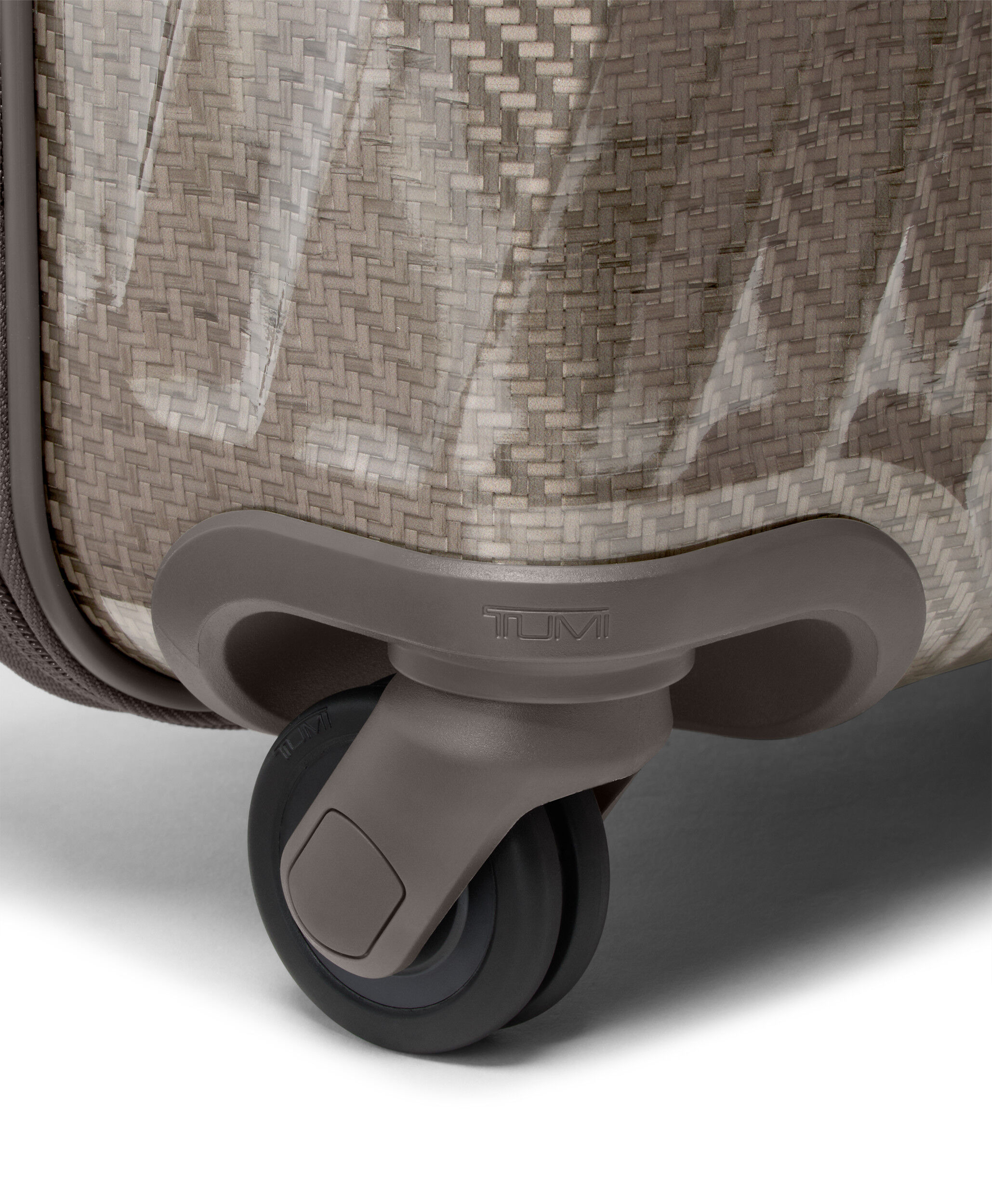 19 Degree Lite Spinner (4 wheels) 55 cm - Cont.