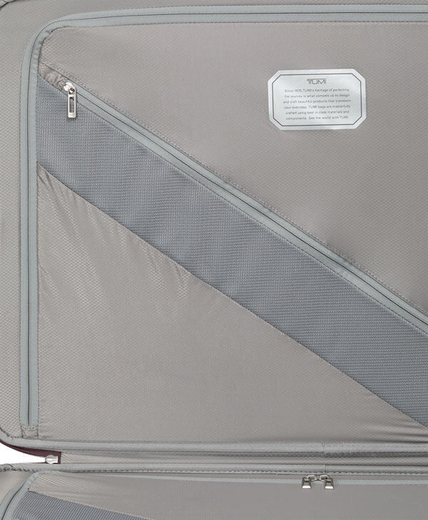 TUMI Extended Trip Checked Luggage 76 cm