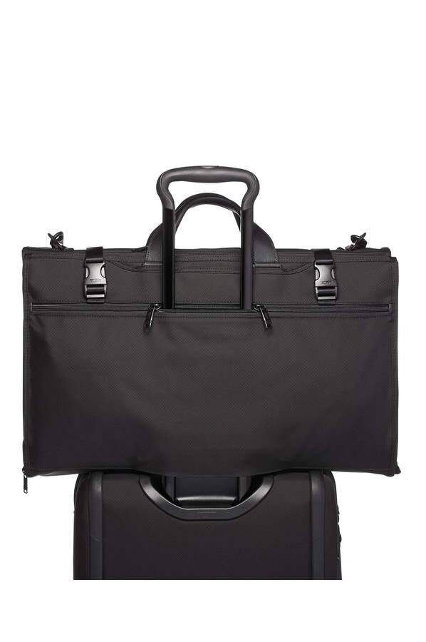 TUMI Alpha 2 GARMENT TRI-FOLD C/O  Black