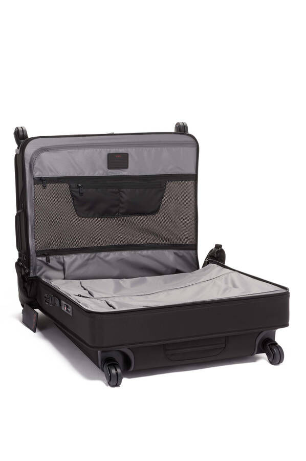 TUMI Alpha 2 EXT TRIP 4 WHL GMT BAG  Black